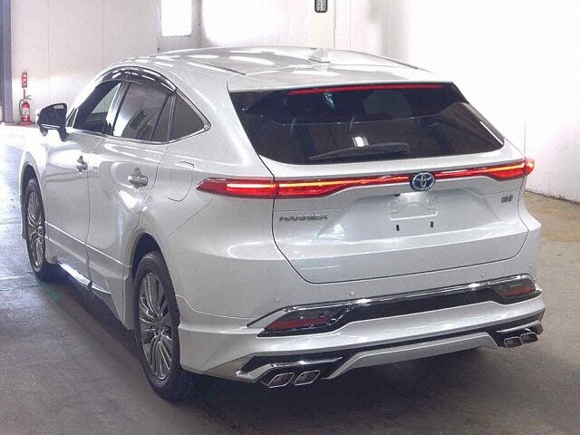 2024 Toyota Harrier Z Leather Package auction photo 2