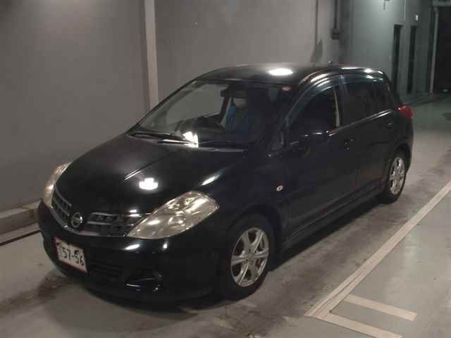 2011 Nissan ティーダ auction photo 4