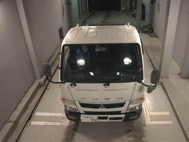 2020 Mitsubishi Fuso Canter 2.0t auction photo 6