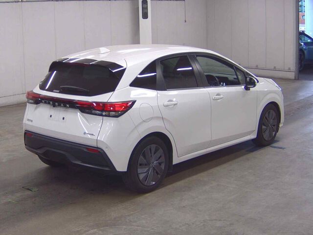 2017 Toyota Prius PHEV Aプレミアム auction photo 5