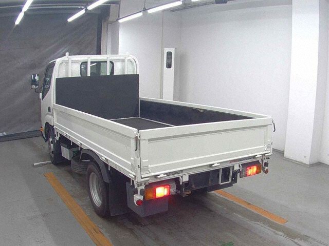 2019 Hino Dutro フルジャストロー auction photo 2