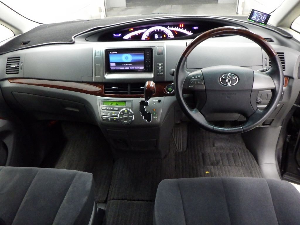 2012 Toyota Estima Aeras G Edition auction photo 3