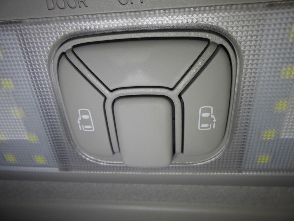 2012 Toyota Estima Aeras G Edition auction photo 8