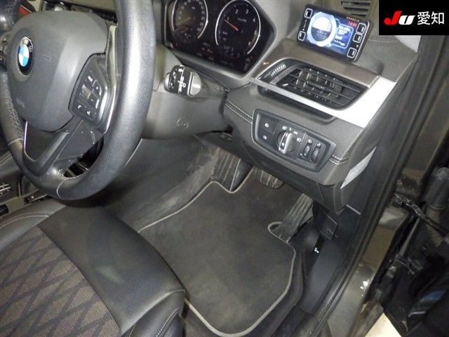 2020 BMW X1 xDrive 18d auction photo 5