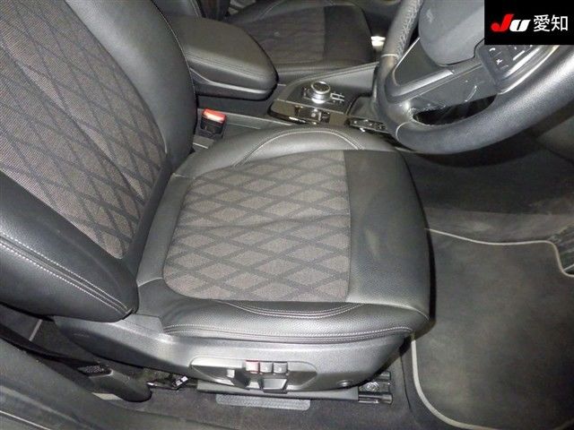 2020 BMW X1 xDrive 18d auction photo 6