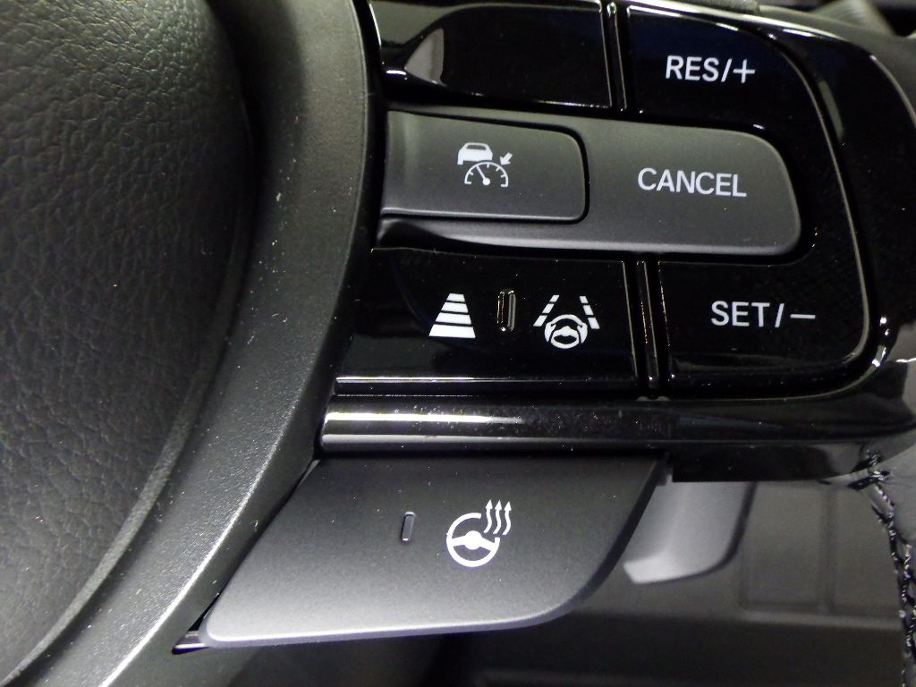 2026 Honda Vezel e:HEV Z auction photo 9