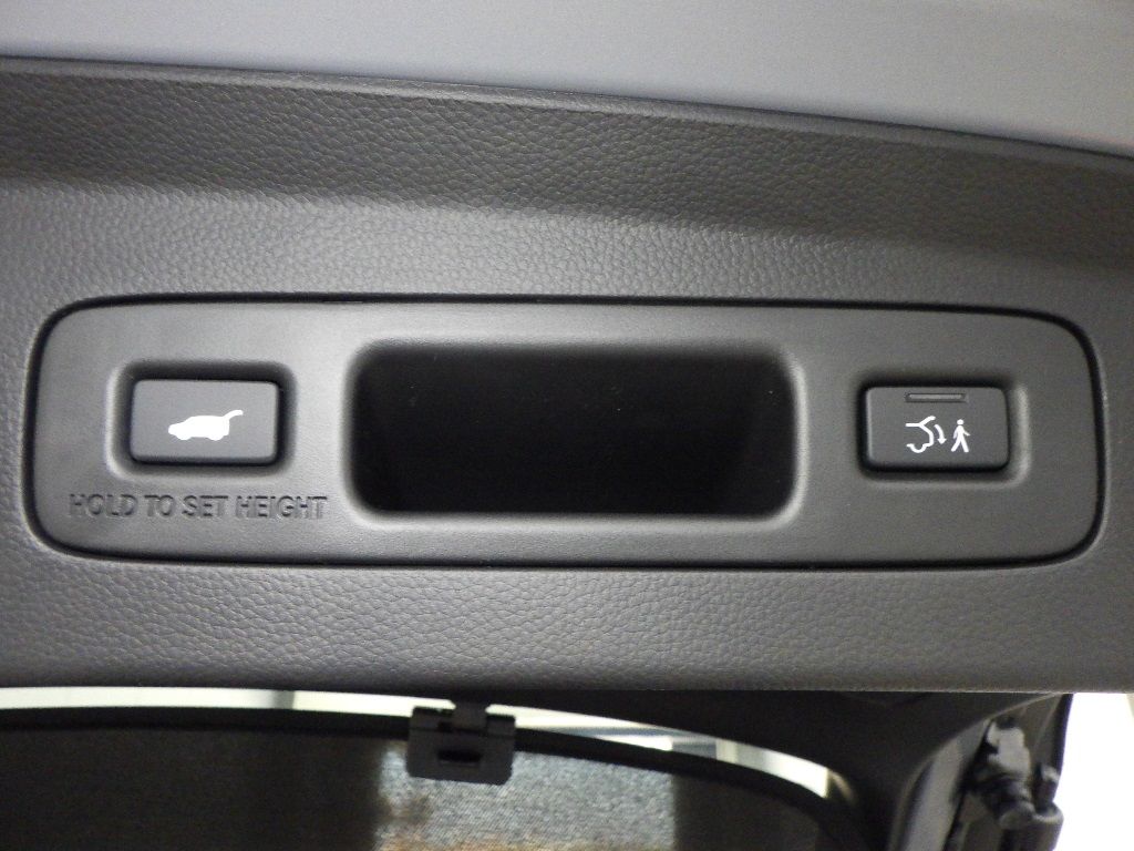 2026 Honda Vezel e:HEV Z auction photo 12