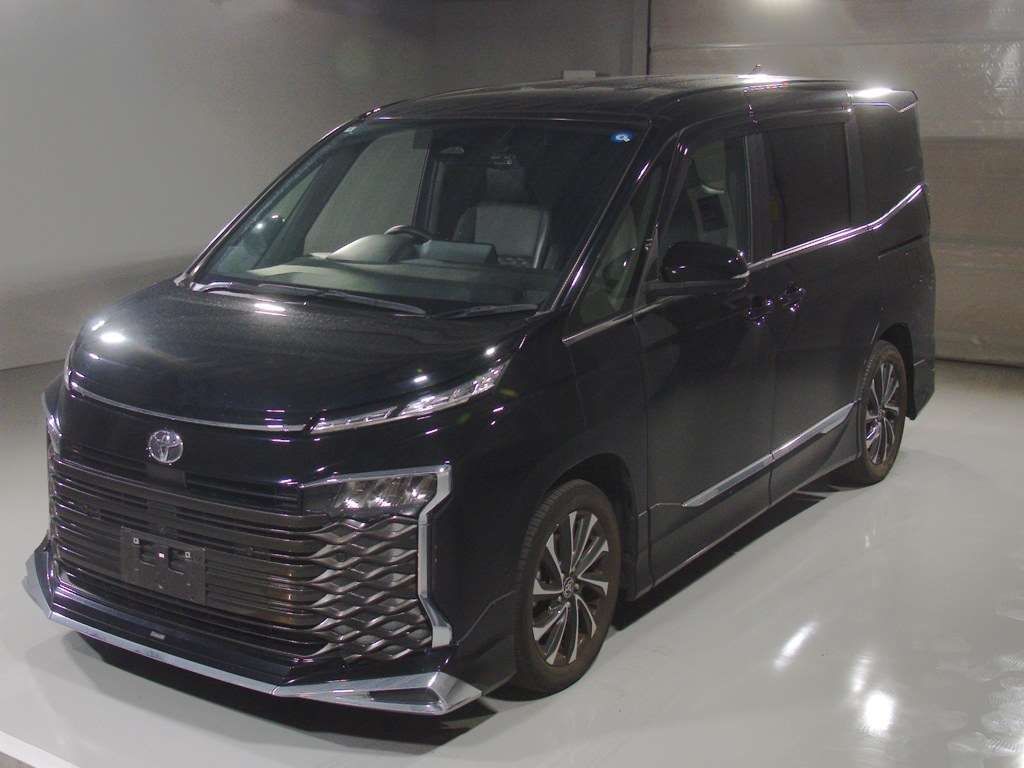 Japan Auction Vehicles 4 2022 Toyota Voxy S-Z auction photo