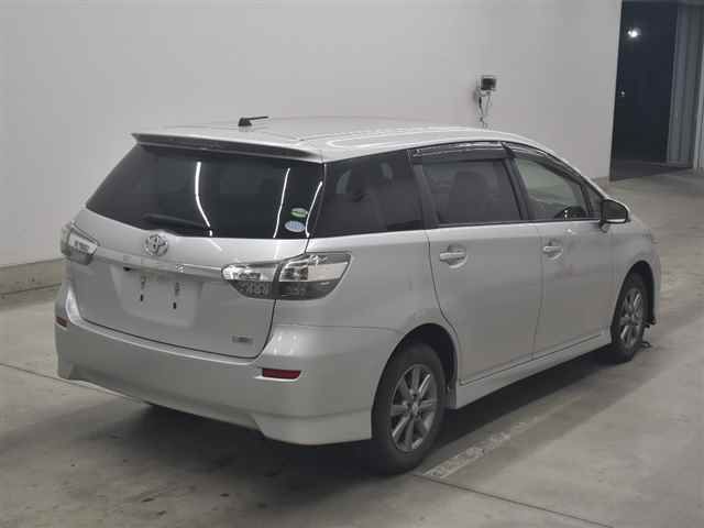 2013 Toyota Wish 1.8G auction photo 5