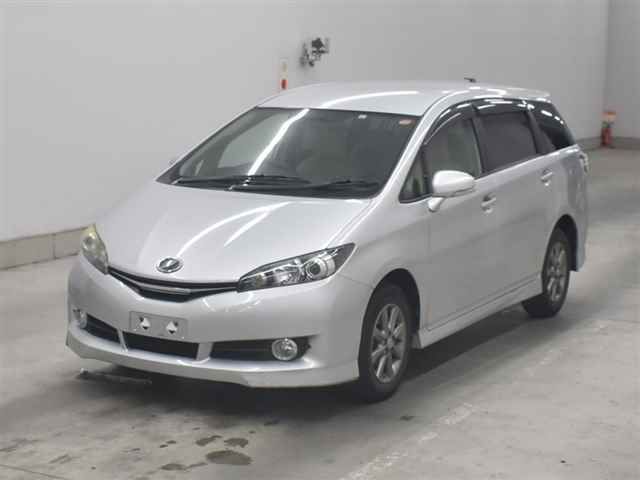 2013 Toyota Wish 1.8G auction photo 4