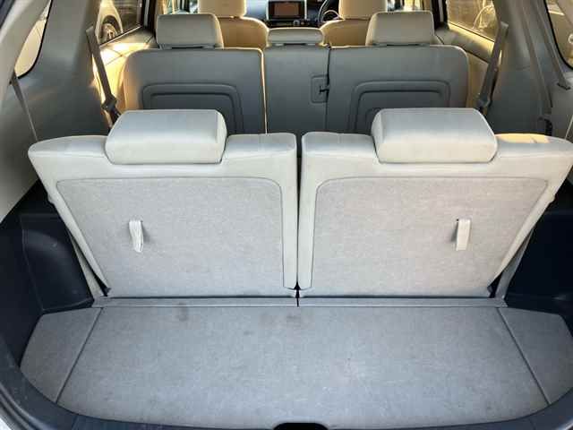 2013 Toyota Wish 1.8G auction photo 9