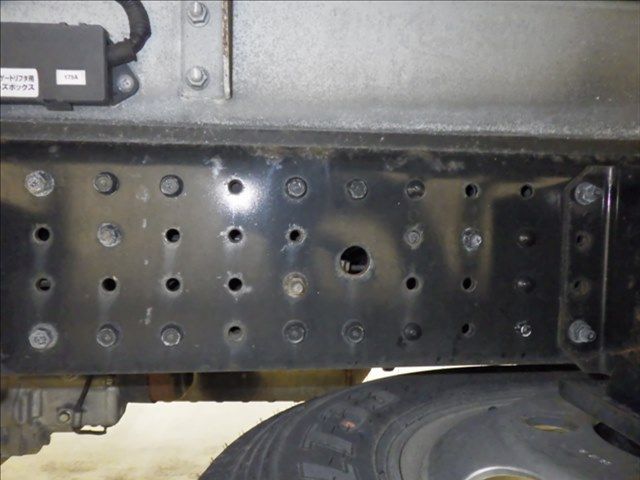2018 Mitsubishi Fuso Canter Van auction photo 5