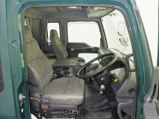 2017 Isuzu mixer auction photo 5