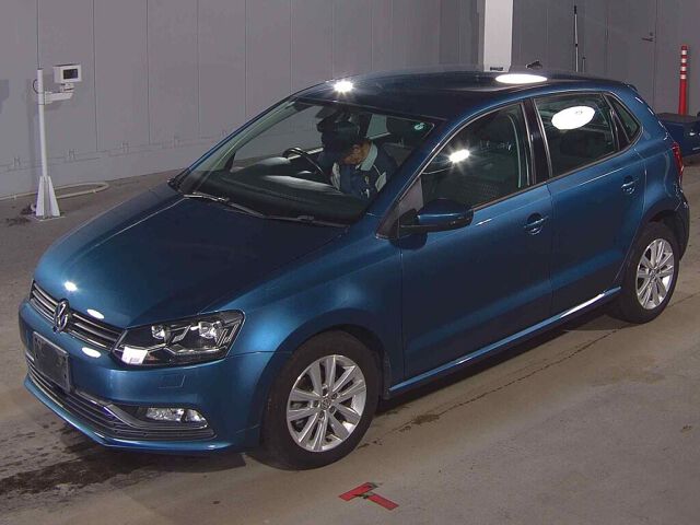 2017 Volkswagen ポロ TSIコンフォートライン auction photo 4