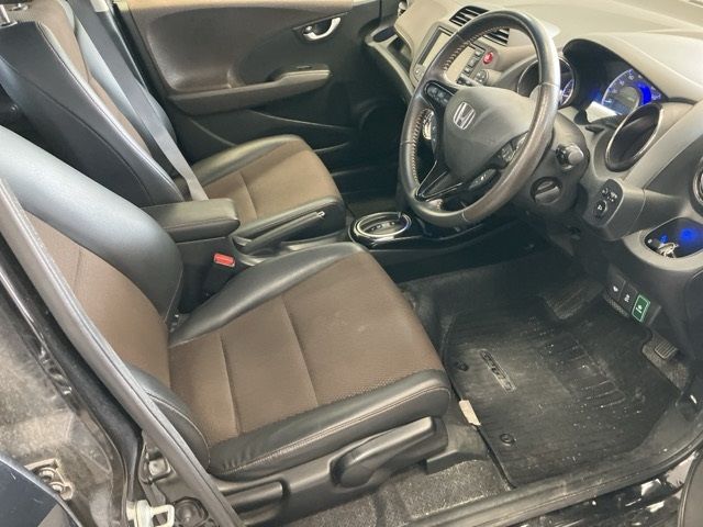2012 Honda フィット シャトル HV スマートセレクション auction photo 4