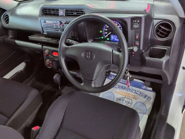 2025 Toyota Probox ハイブリットGX auction photo 3