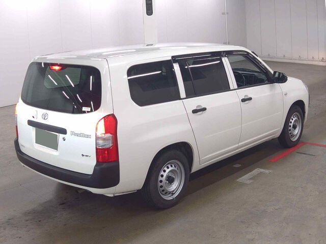 2025 Toyota Probox ハイブリットGX auction photo 5
