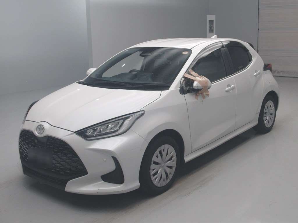 2024 Toyota Yaris ハイブリッドZ Japan auction vehicle