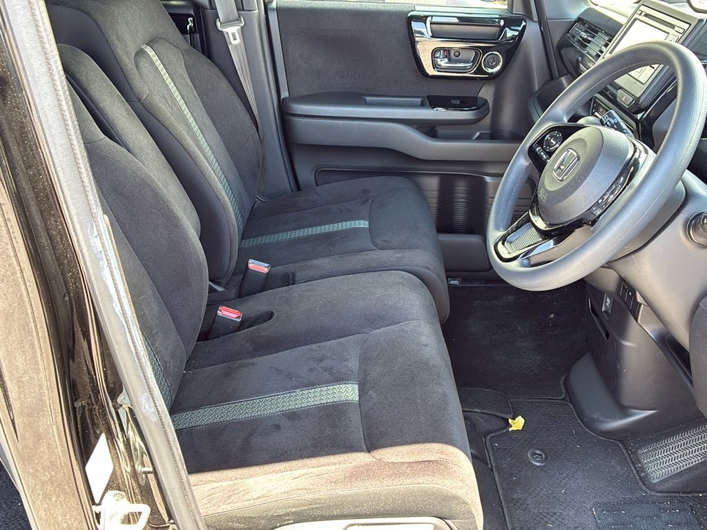 2021 Honda N-BOX カスタムL auction photo 6