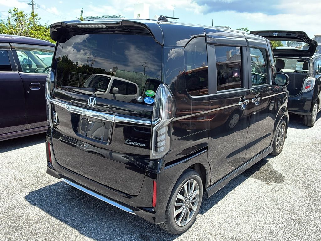 2021 Honda N-BOX カスタムL auction photo 2