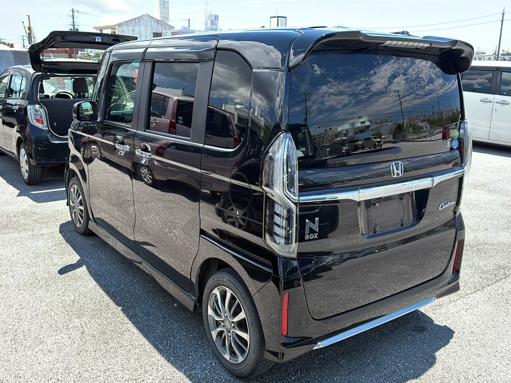 2021 Honda N-BOX カスタムL auction photo 5