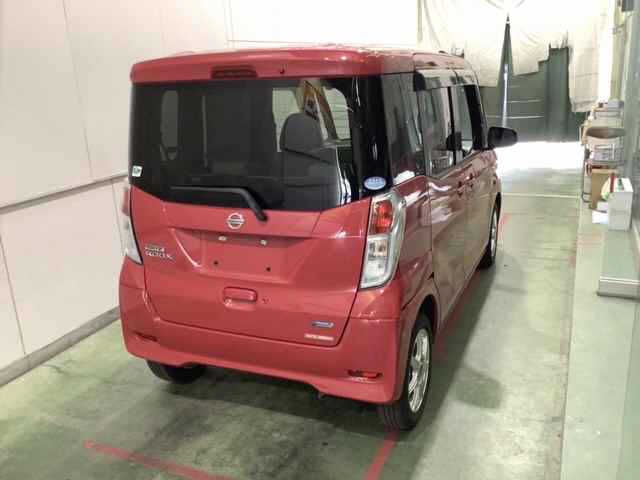 2015 Nissan Dayz Roox 4WD X V Selection + Safety II auction photo 2