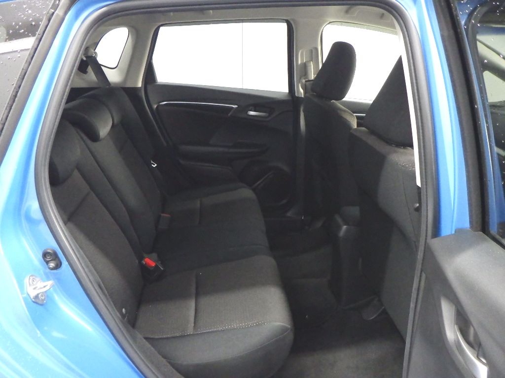 2013 Honda Fit ハイブリッドFパッケージ auction photo 7