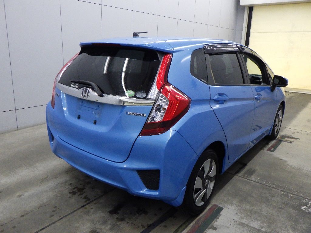 2013 Honda Fit ハイブリッドFパッケージ auction photo 2