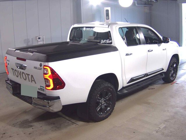 2023 Toyota Hilux Z 4WD auction photo 5