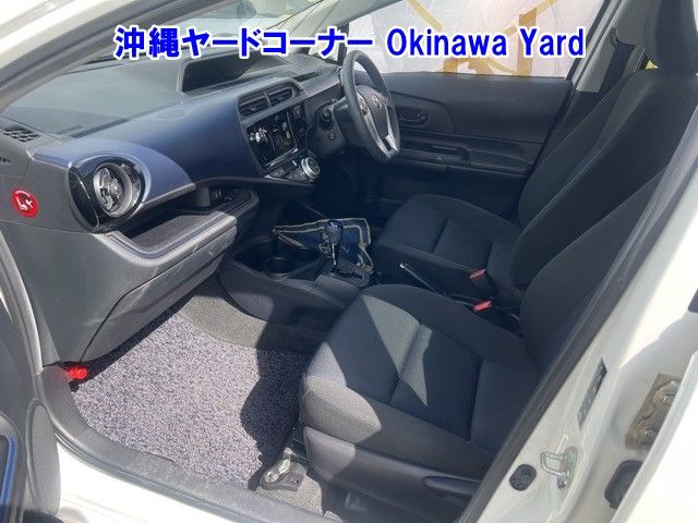 2015 Toyota Aqua S auction photo 6