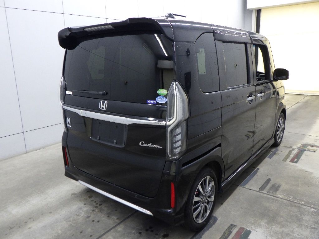 2021 Honda N-BOX カスタムL auction photo 2