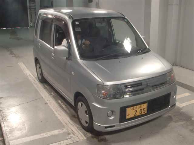 2009 Mitsubishi 4WD M Japan auction vehicle