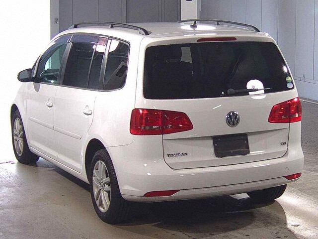 2014 Volkswagen ゴルフトゥーラン auction photo 2