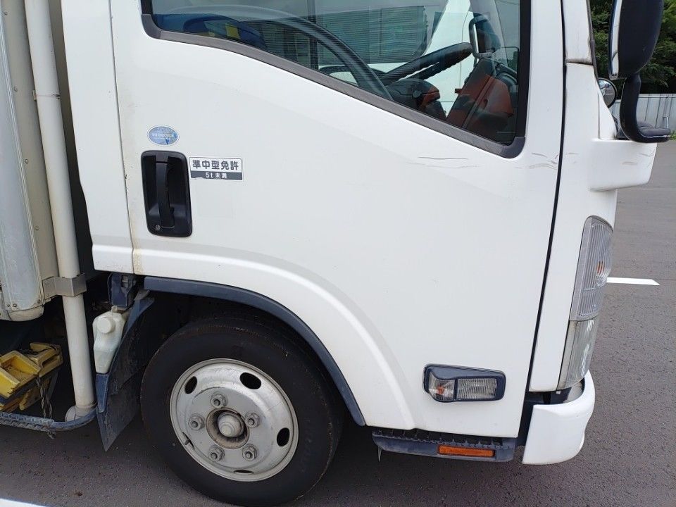 2015 Isuzu Elf auction photo 23