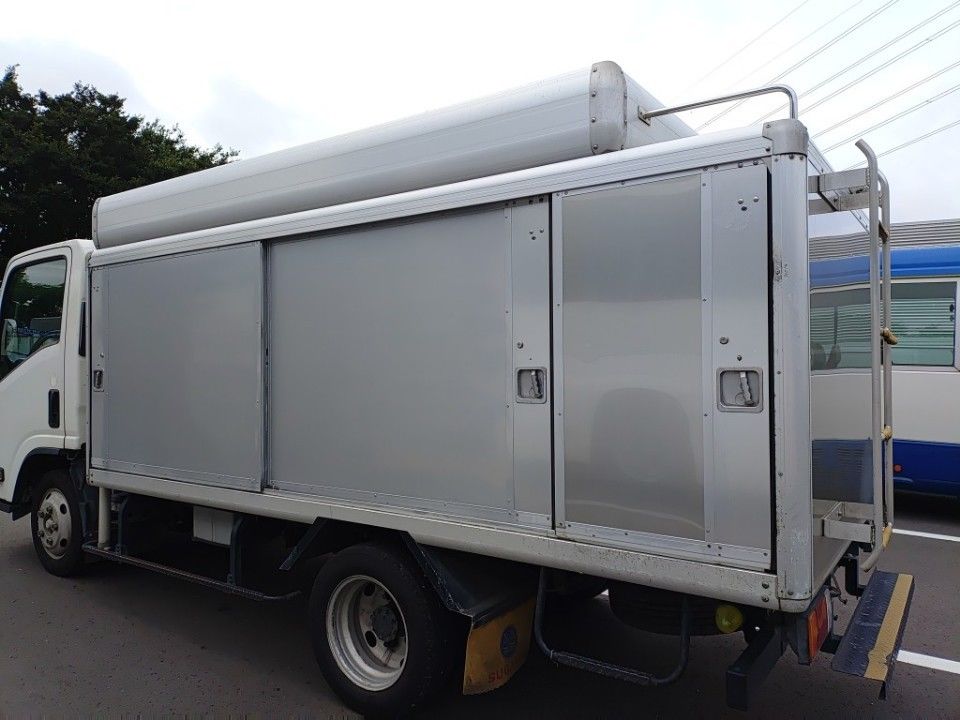 2015 Isuzu Elf auction photo 27