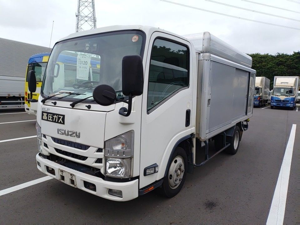 Japan Auction Vehicles 34 2015 Isuzu Elf auction photo