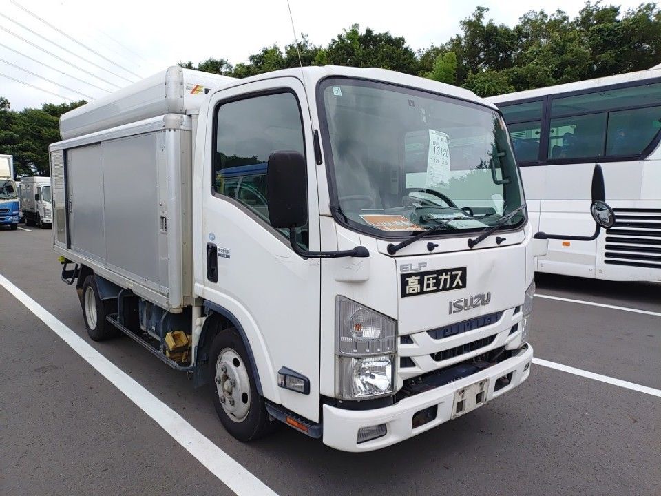 2015 Isuzu Elf auction photo 4