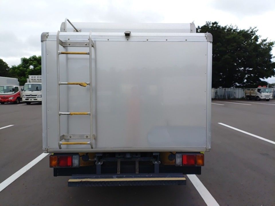 2015 Isuzu Elf auction photo 5