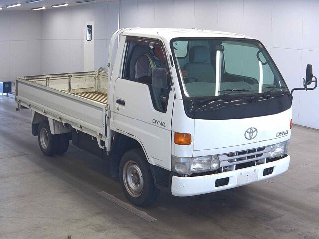 Japan Auction Vehicles 8 1999 Toyota Dyna auction photo