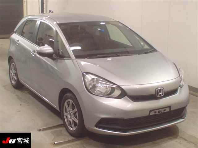 2023 Honda Fit ベーシック Japan auction vehicle