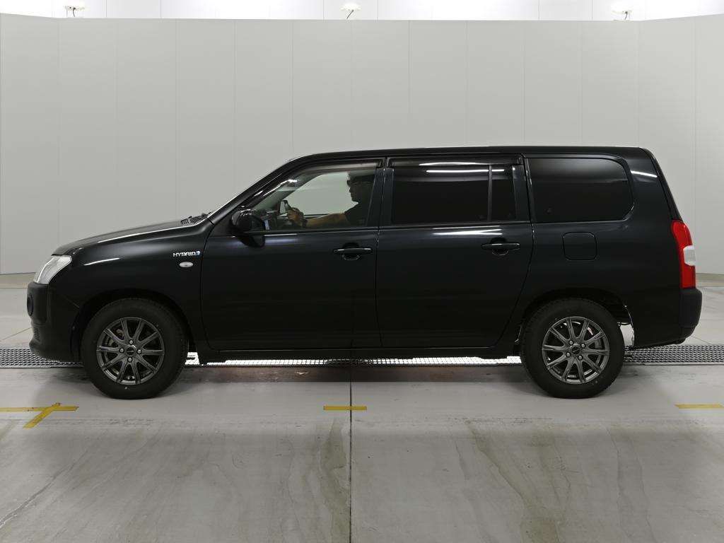 2020 Toyota Probox Hybrid F auction photo 4