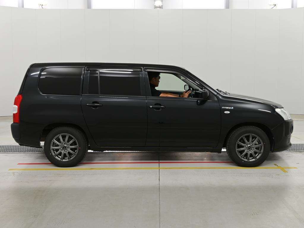 2020 Toyota Probox Hybrid F auction photo 3