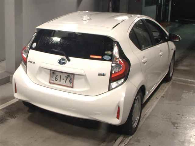 2019 Toyota Aqua L auction photo 5
