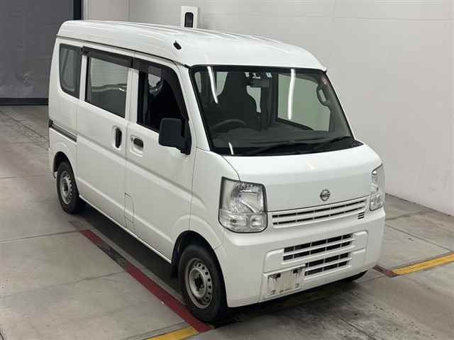 2017 Nissan NV100 Clipper DX Japan auction vehicle