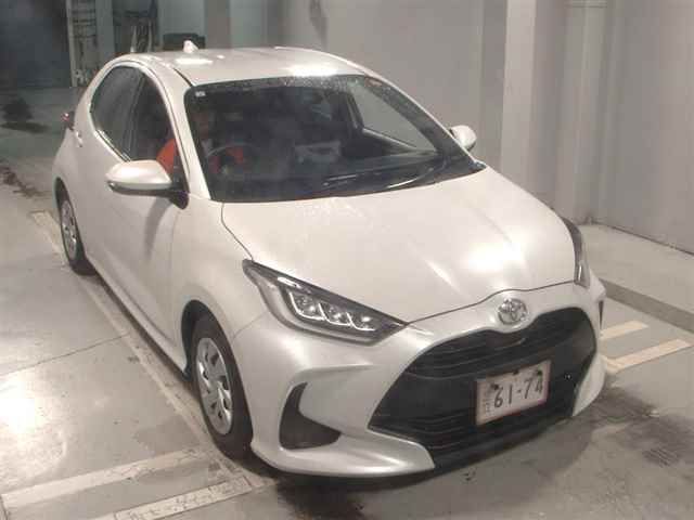 Japan Auction Vehicles 12 2023 Toyota Yaris G auction photo