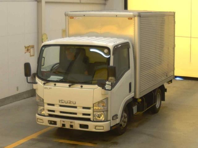 2013 Isuzu Elf Van Japan auction vehicle