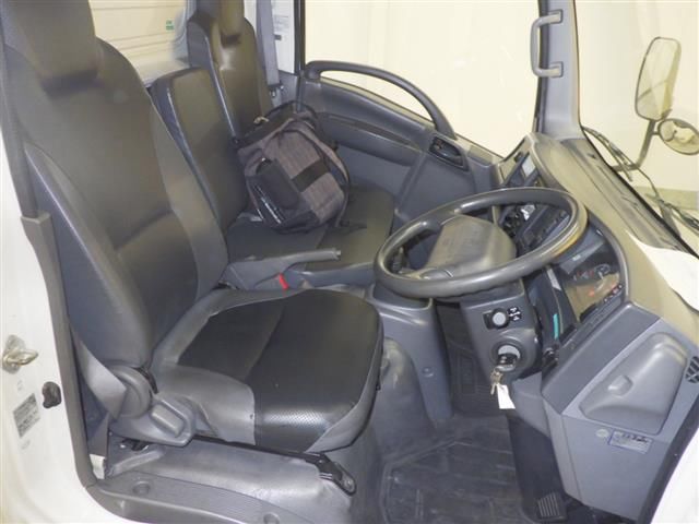2013 Isuzu Elf Van auction photo 6