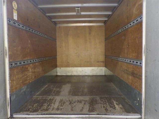 2013 Isuzu Elf Van auction photo 4