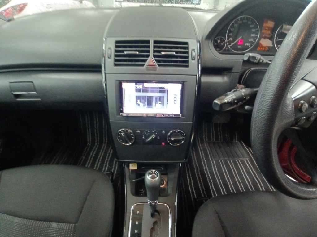 2011 Mercedes-Benz A-Class A180 auction photo 11