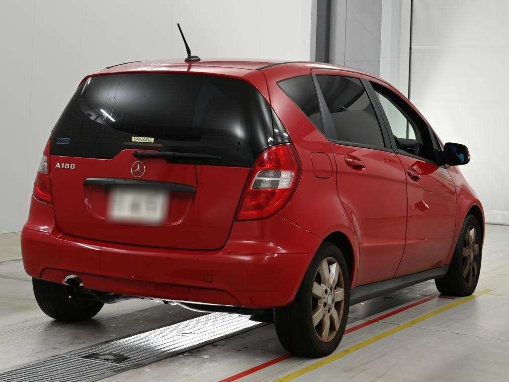 2011 Mercedes-Benz A-Class A180 auction photo 2